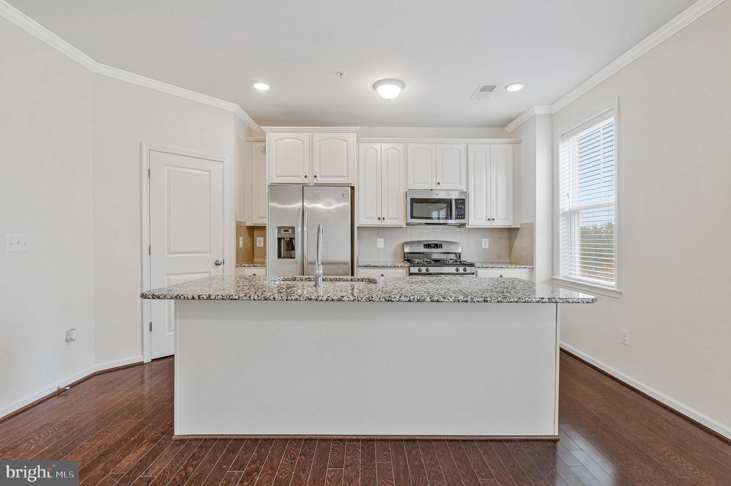24481 AMHERST FOREST TER, ALDIE, Virginia 20105, 3 Bedrooms Bedrooms, ,2 BathroomsBathrooms,Residential,For sale,24481 AMHERST FOREST TER,VALO2107514 MLS # VALO2107514