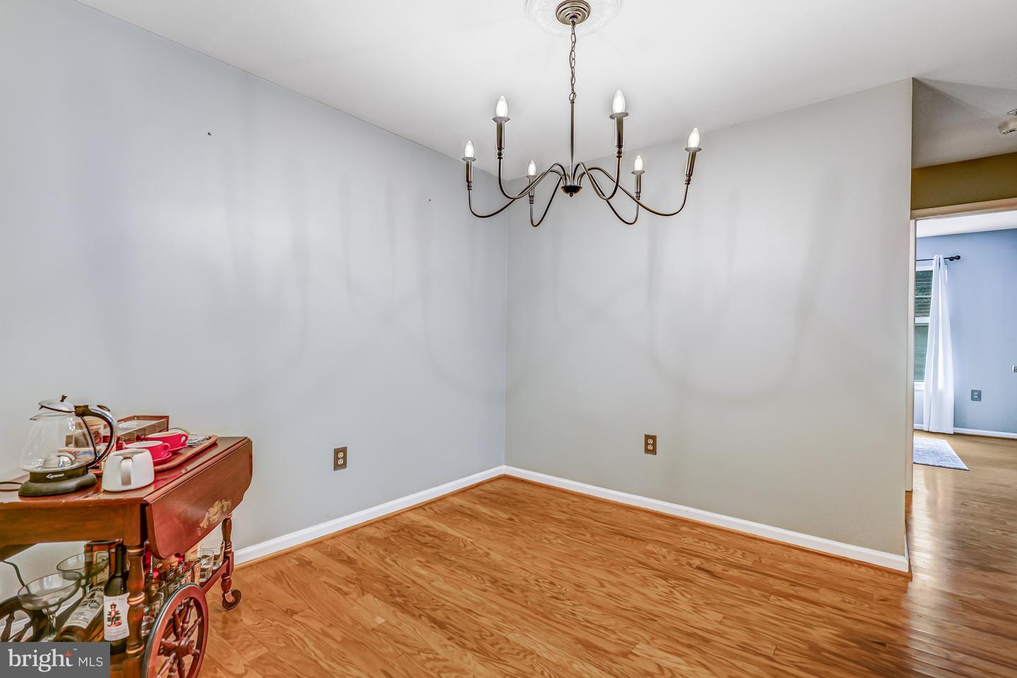 6109 WIGMORE LN #A, ALEXANDRIA, Virginia 22315, 2 Bedrooms Bedrooms, 7 Rooms Rooms,2 BathroomsBathrooms,Residential,For sale,6109 WIGMORE LN #A,VAFX2269074 MLS # VAFX2269074