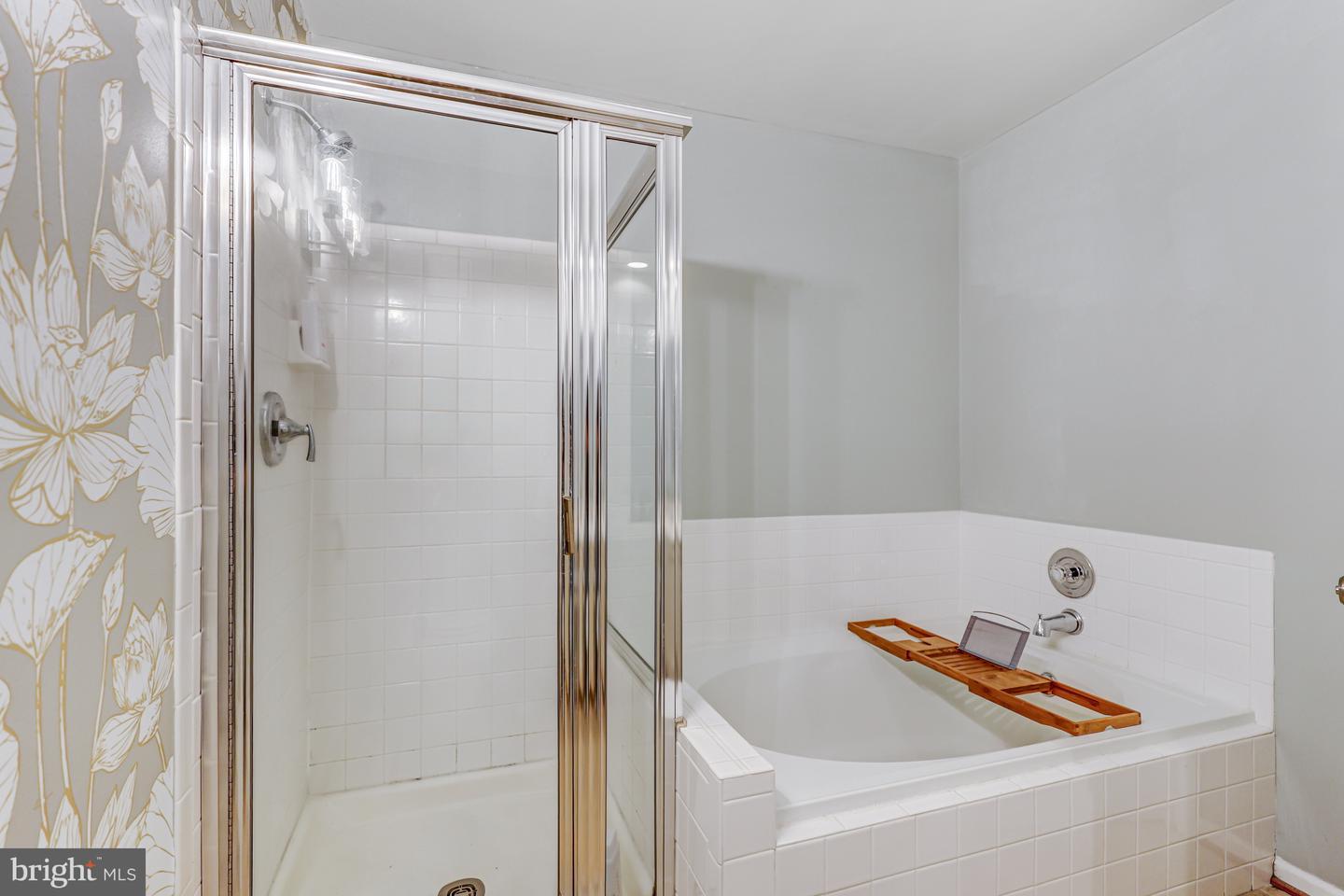 6109 WIGMORE LN #A, ALEXANDRIA, Virginia 22315, 2 Bedrooms Bedrooms, 7 Rooms Rooms,2 BathroomsBathrooms,Residential,For sale,6109 WIGMORE LN #A,VAFX2269074 MLS # VAFX2269074