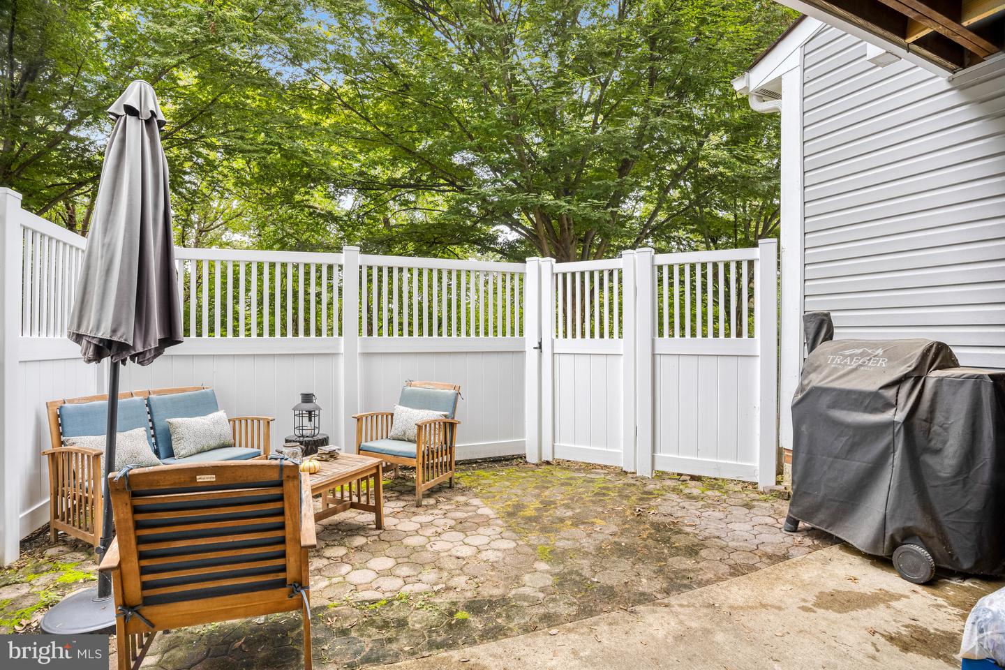 6109 WIGMORE LN #A, ALEXANDRIA, Virginia 22315, 2 Bedrooms Bedrooms, 7 Rooms Rooms,2 BathroomsBathrooms,Residential,For sale,6109 WIGMORE LN #A,VAFX2269074 MLS # VAFX2269074