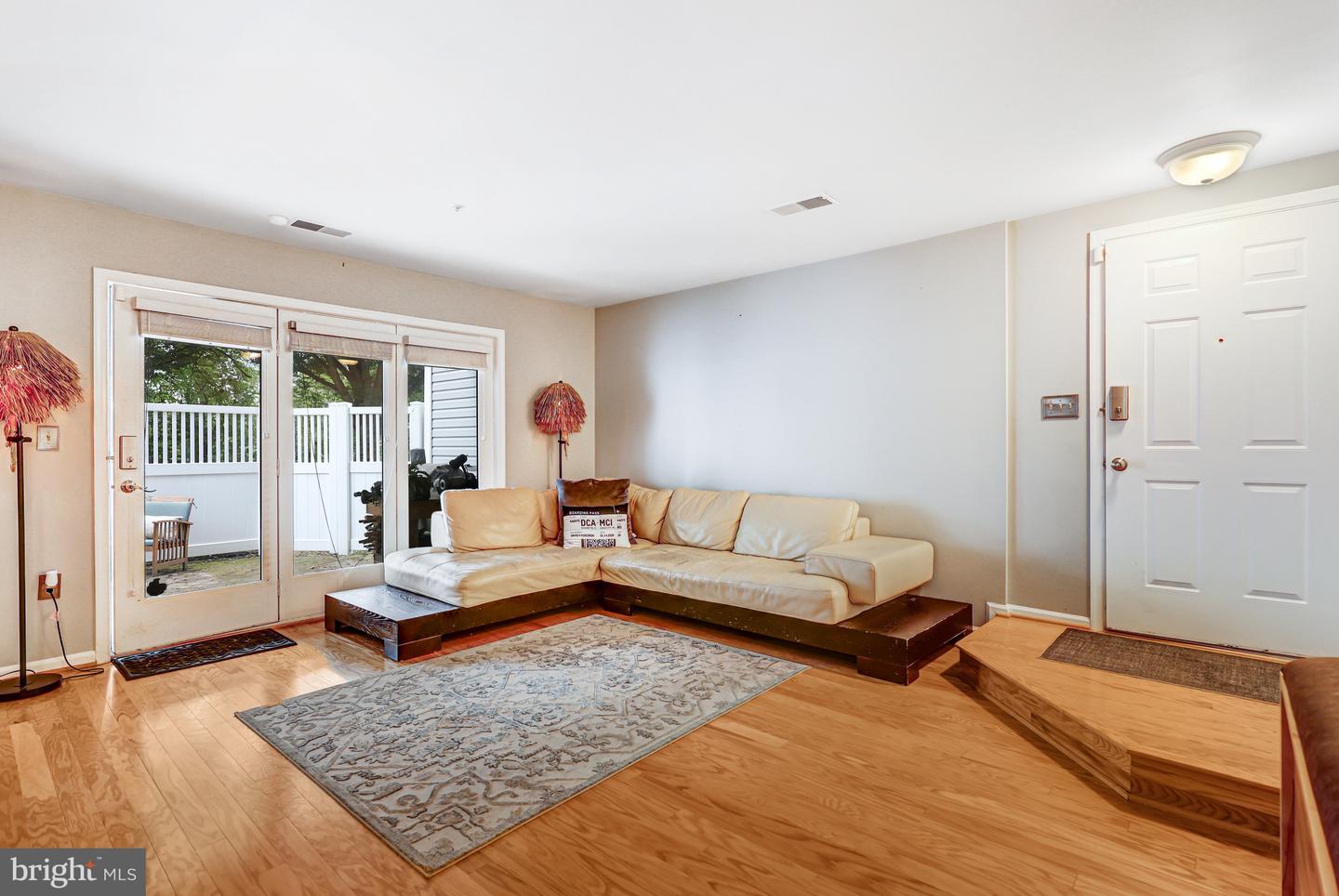 6109 WIGMORE LN #A, ALEXANDRIA, Virginia 22315, 2 Bedrooms Bedrooms, 7 Rooms Rooms,2 BathroomsBathrooms,Residential,For sale,6109 WIGMORE LN #A,VAFX2269074 MLS # VAFX2269074