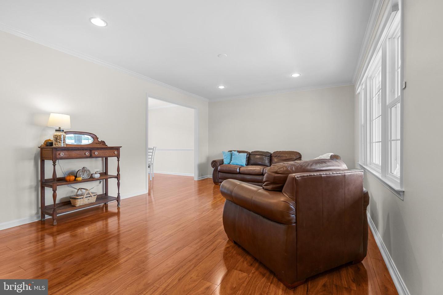 216 WILDMAN ST NE, LEESBURG, Virginia 20176, 3 Bedrooms Bedrooms, ,2 BathroomsBathrooms,Residential,For sale,216 WILDMAN ST NE,VALO2107550 MLS # VALO2107550