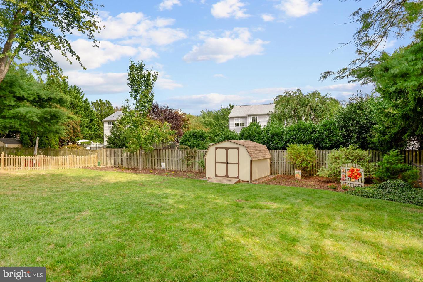216 WILDMAN ST NE, LEESBURG, Virginia 20176, 3 Bedrooms Bedrooms, ,2 BathroomsBathrooms,Residential,For sale,216 WILDMAN ST NE,VALO2107550 MLS # VALO2107550
