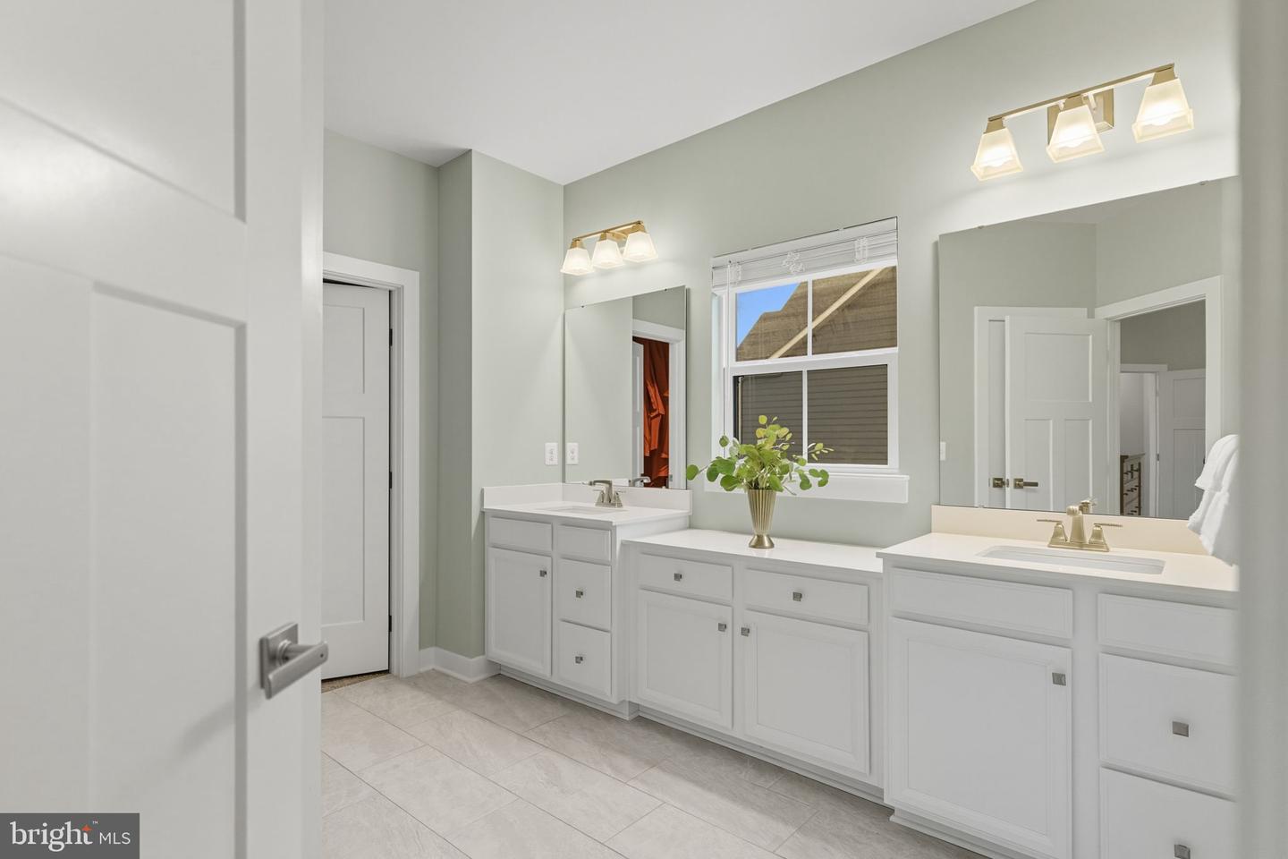 23877 WELCH RIDGE PL, ALDIE, Virginia 20105, 5 Bedrooms Bedrooms, ,4 BathroomsBathrooms,Residential,For sale,23877 WELCH RIDGE PL,VALO2107556 MLS # VALO2107556