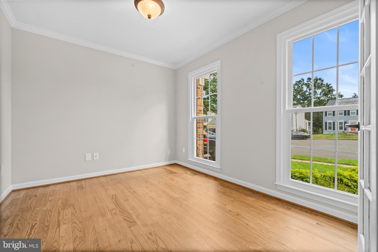 8314 FROSTY CT, LORTON, Virginia 22079, 5 Bedrooms Bedrooms, 11 Rooms Rooms,3 BathroomsBathrooms,Residential,For sale,8314 FROSTY CT,VAFX2269150 MLS # VAFX2269150
