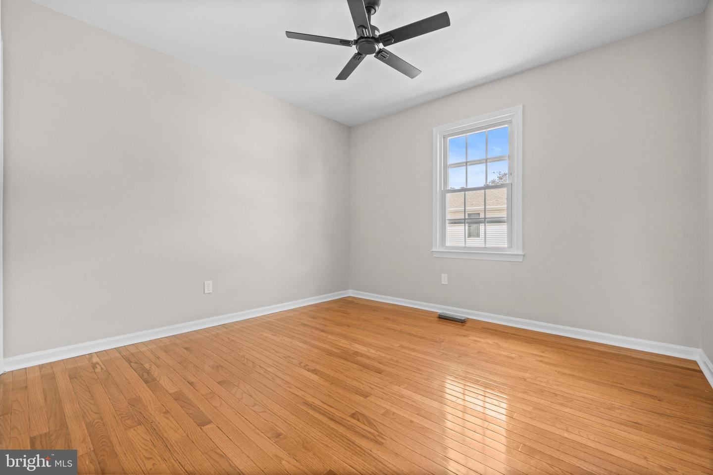 8314 FROSTY CT, LORTON, Virginia 22079, 5 Bedrooms Bedrooms, 11 Rooms Rooms,3 BathroomsBathrooms,Residential,For sale,8314 FROSTY CT,VAFX2269150 MLS # VAFX2269150