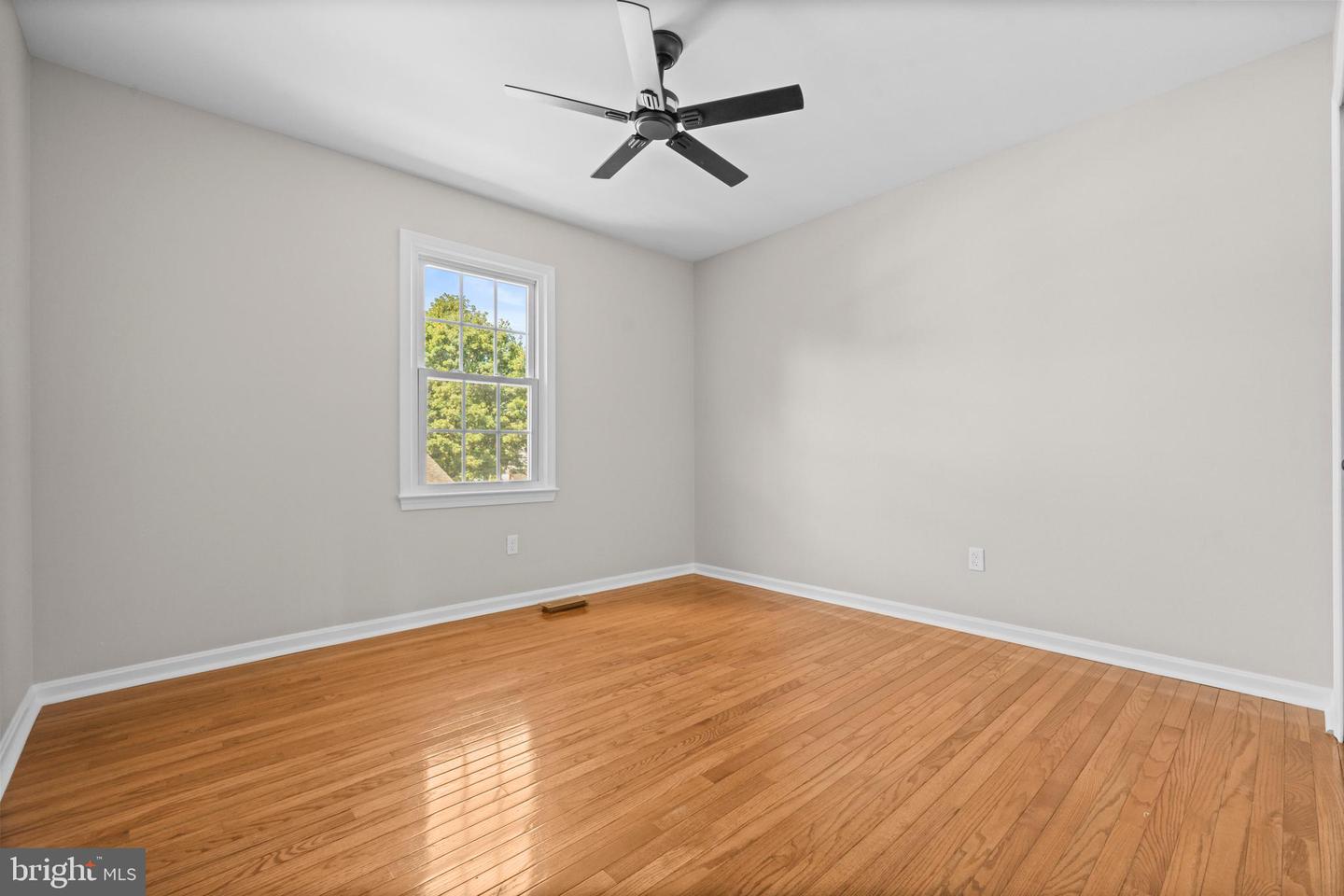 8314 FROSTY CT, LORTON, Virginia 22079, 5 Bedrooms Bedrooms, 11 Rooms Rooms,3 BathroomsBathrooms,Residential,For sale,8314 FROSTY CT,VAFX2269150 MLS # VAFX2269150