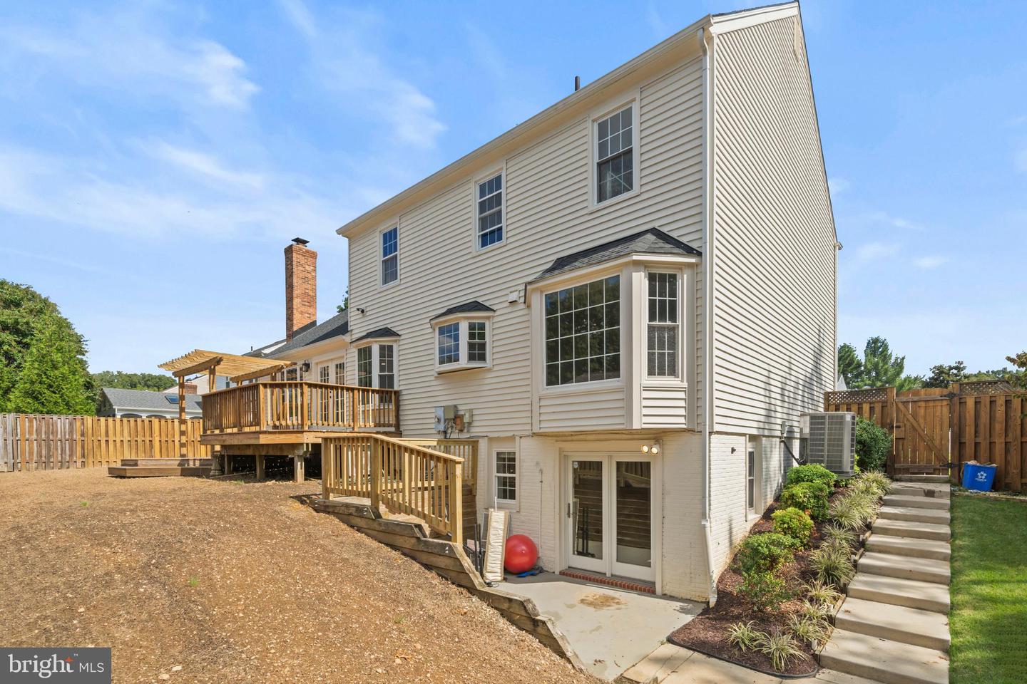 8314 FROSTY CT, LORTON, Virginia 22079, 5 Bedrooms Bedrooms, 11 Rooms Rooms,3 BathroomsBathrooms,Residential,For sale,8314 FROSTY CT,VAFX2269150 MLS # VAFX2269150