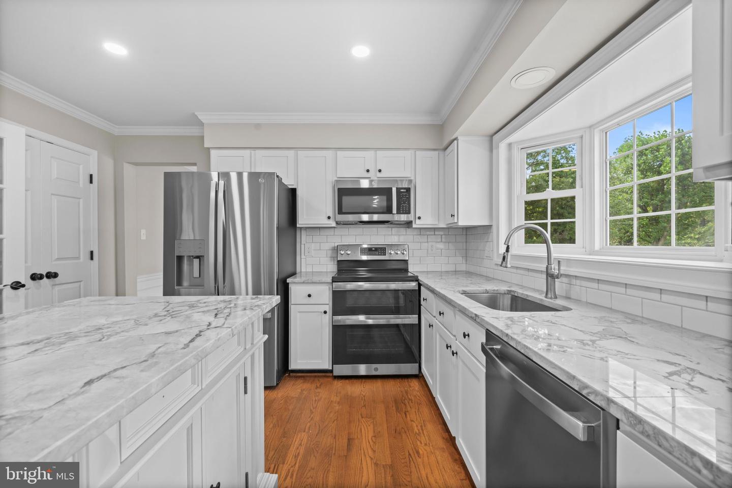 8314 FROSTY CT, LORTON, Virginia 22079, 5 Bedrooms Bedrooms, 11 Rooms Rooms,3 BathroomsBathrooms,Residential,For sale,8314 FROSTY CT,VAFX2269150 MLS # VAFX2269150