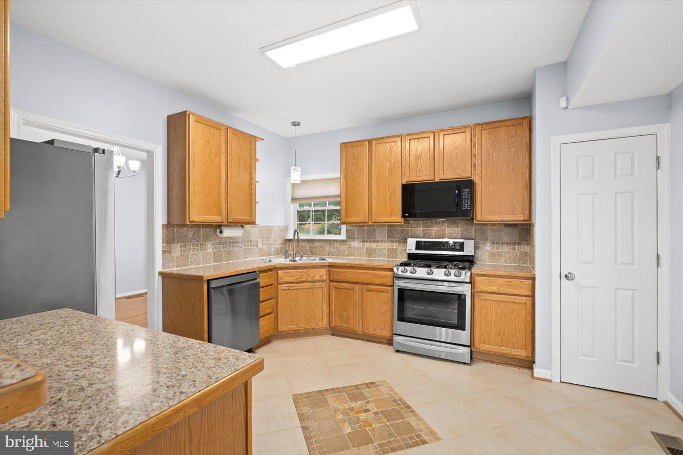 11914 SMOKETREE BLVD, FREDERICKSBURG, Virginia 22407, 4 Bedrooms Bedrooms, ,3 BathroomsBathrooms,Residential,For sale,11914 SMOKETREE BLVD,VASP2036484 MLS # VASP2036484