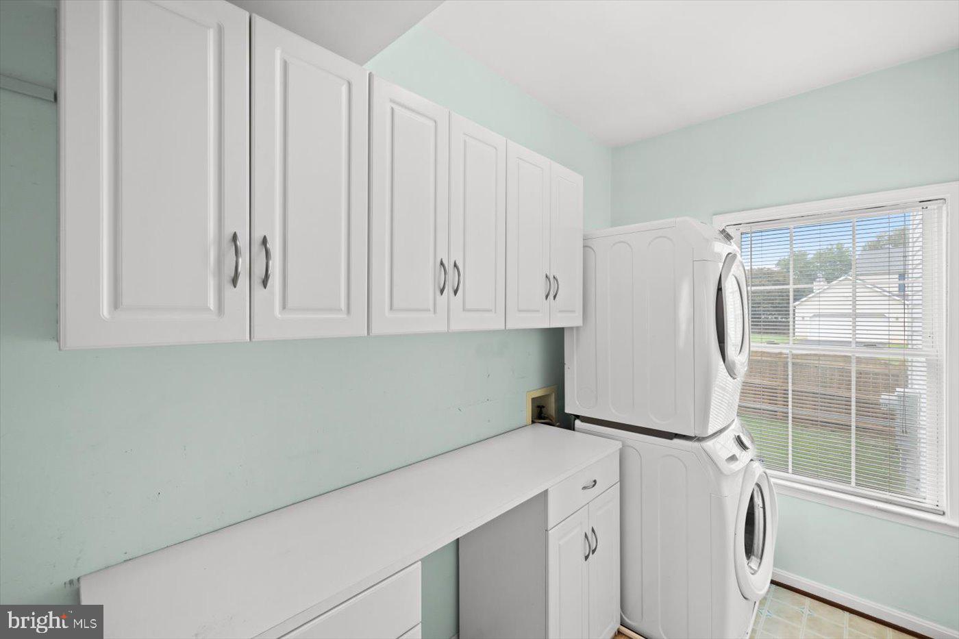 11914 SMOKETREE BLVD, FREDERICKSBURG, Virginia 22407, 4 Bedrooms Bedrooms, ,3 BathroomsBathrooms,Residential,For sale,11914 SMOKETREE BLVD,VASP2036484 MLS # VASP2036484