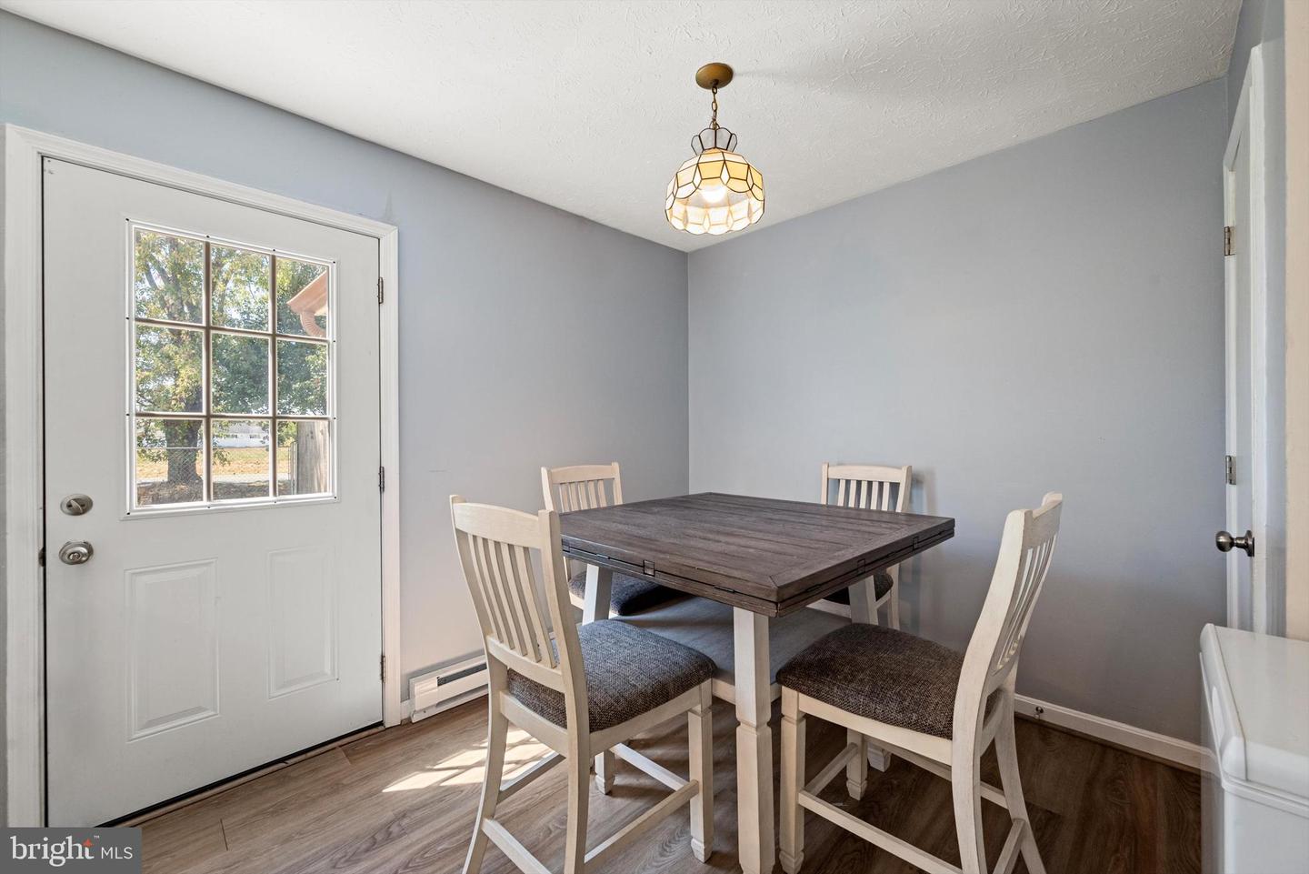 406 CARROLL DR, STEPHENS CITY, Virginia 22655, 3 Bedrooms Bedrooms, ,1 BathroomBathrooms,Residential,For sale,406 CARROLL DR,VAFV2037040 MLS # VAFV2037040