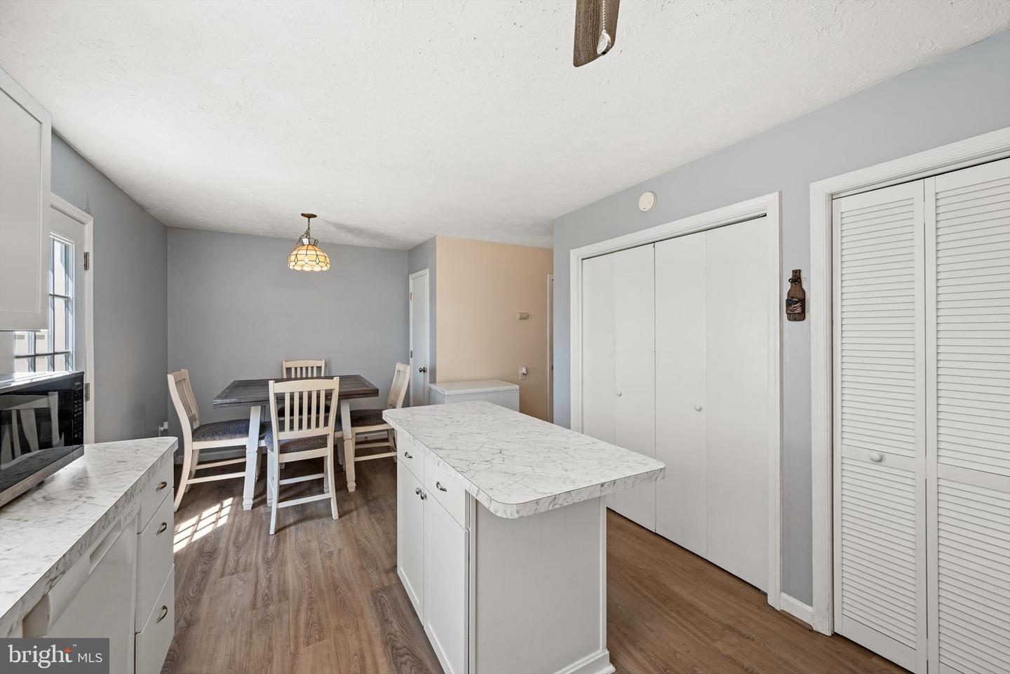 406 CARROLL DR, STEPHENS CITY, Virginia 22655, 3 Bedrooms Bedrooms, ,1 BathroomBathrooms,Residential,For sale,406 CARROLL DR,VAFV2037040 MLS # VAFV2037040