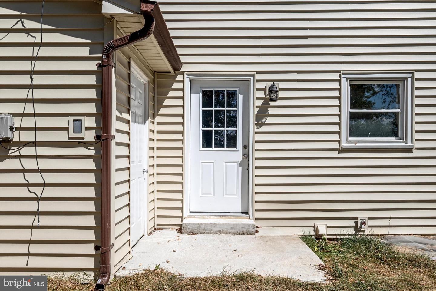 406 CARROLL DR, STEPHENS CITY, Virginia 22655, 3 Bedrooms Bedrooms, ,1 BathroomBathrooms,Residential,For sale,406 CARROLL DR,VAFV2037040 MLS # VAFV2037040