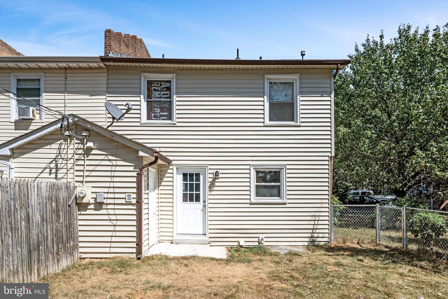 406 CARROLL DR, STEPHENS CITY, Virginia 22655, 3 Bedrooms Bedrooms, ,1 BathroomBathrooms,Residential,For sale,406 CARROLL DR,VAFV2037040 MLS # VAFV2037040