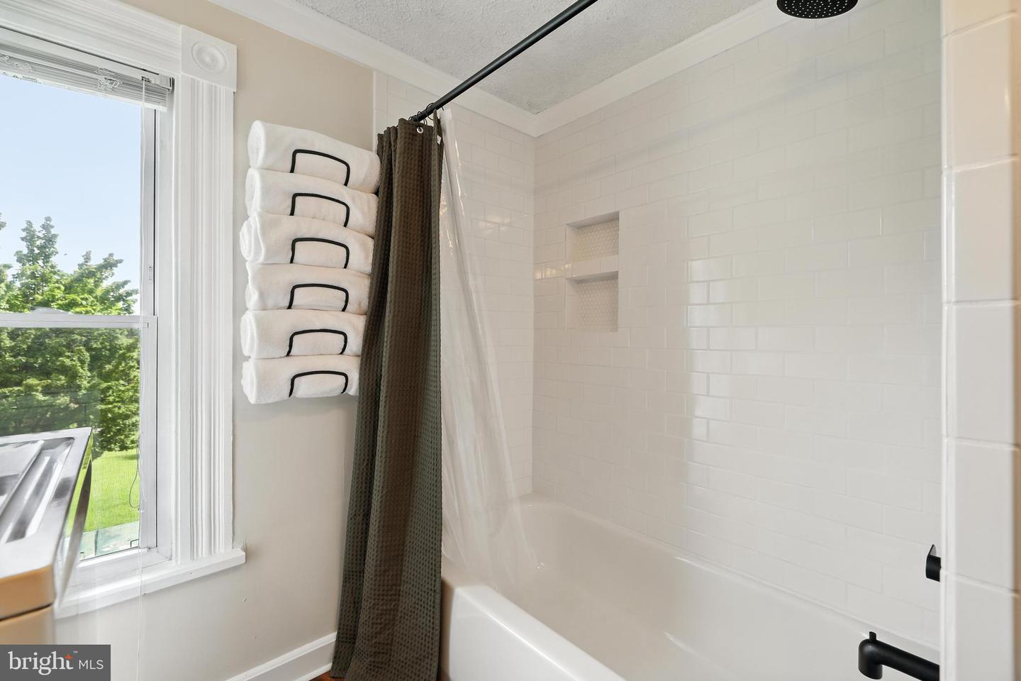 505 MECHANIC ST, LURAY, Virginia 22835, 4 Bedrooms Bedrooms, ,2 BathroomsBathrooms,Residential,For sale,505 MECHANIC ST,VAPA2005422 MLS # VAPA2005422