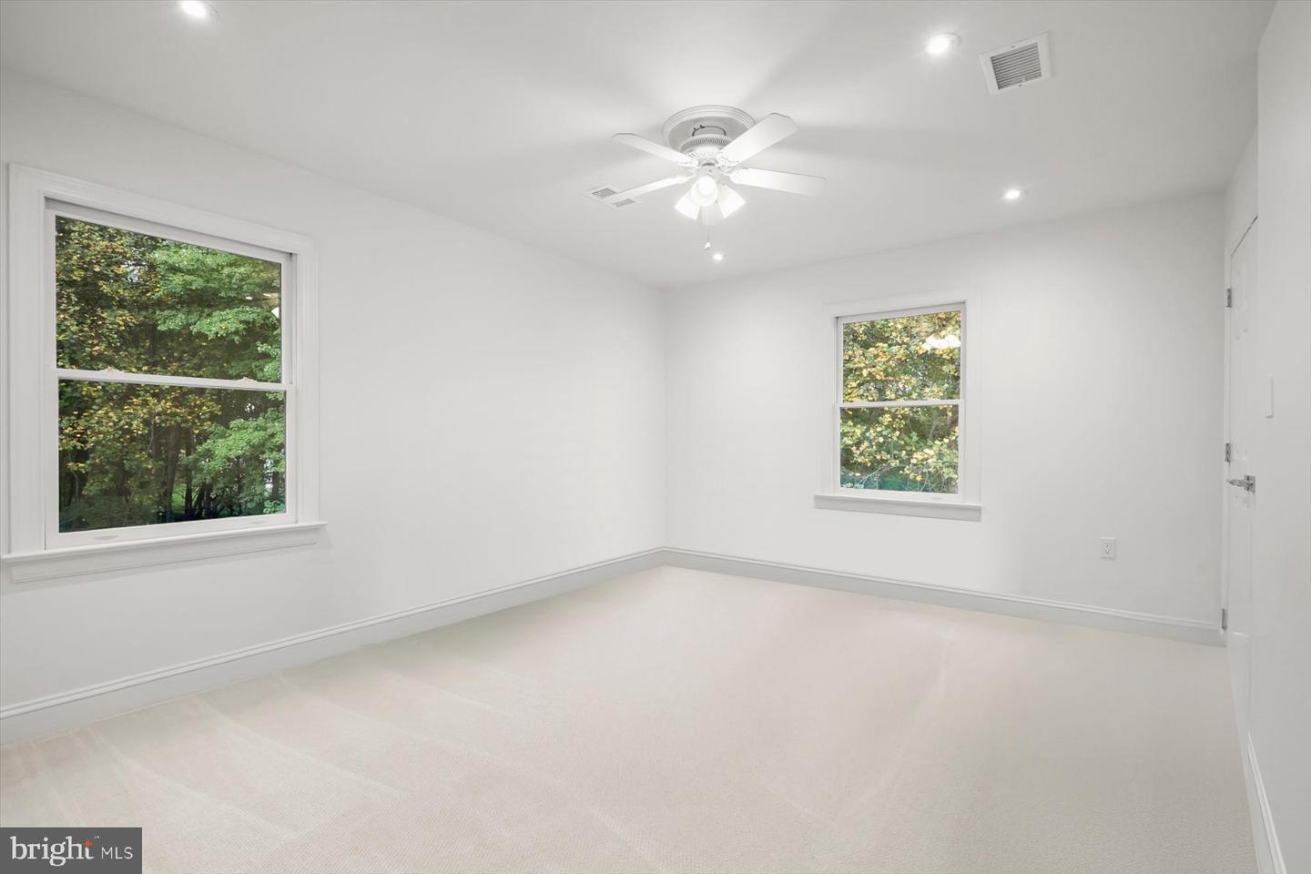 1404 WYNHURST LN, VIENNA, Virginia 22182, 5 Bedrooms Bedrooms, ,4 BathroomsBathrooms,Residential,For sale,1404 WYNHURST LN,VAFX2269972 MLS # VAFX2269972