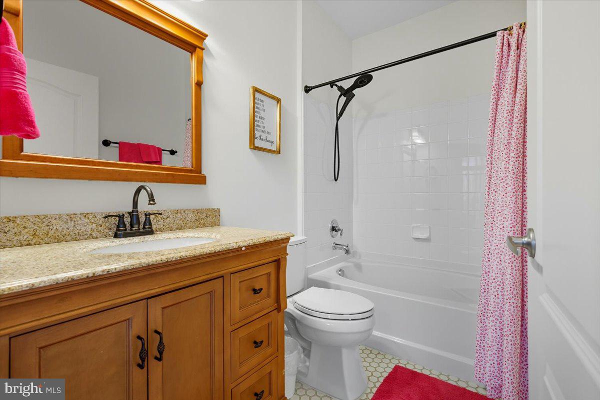 9000 LORTON STATION BLVD #2-115, LORTON, Virginia 22079, 2 Bedrooms Bedrooms, ,2 BathroomsBathrooms,Residential,For sale,9000 LORTON STATION BLVD #2-115,VAFX2270260 MLS # VAFX2270260