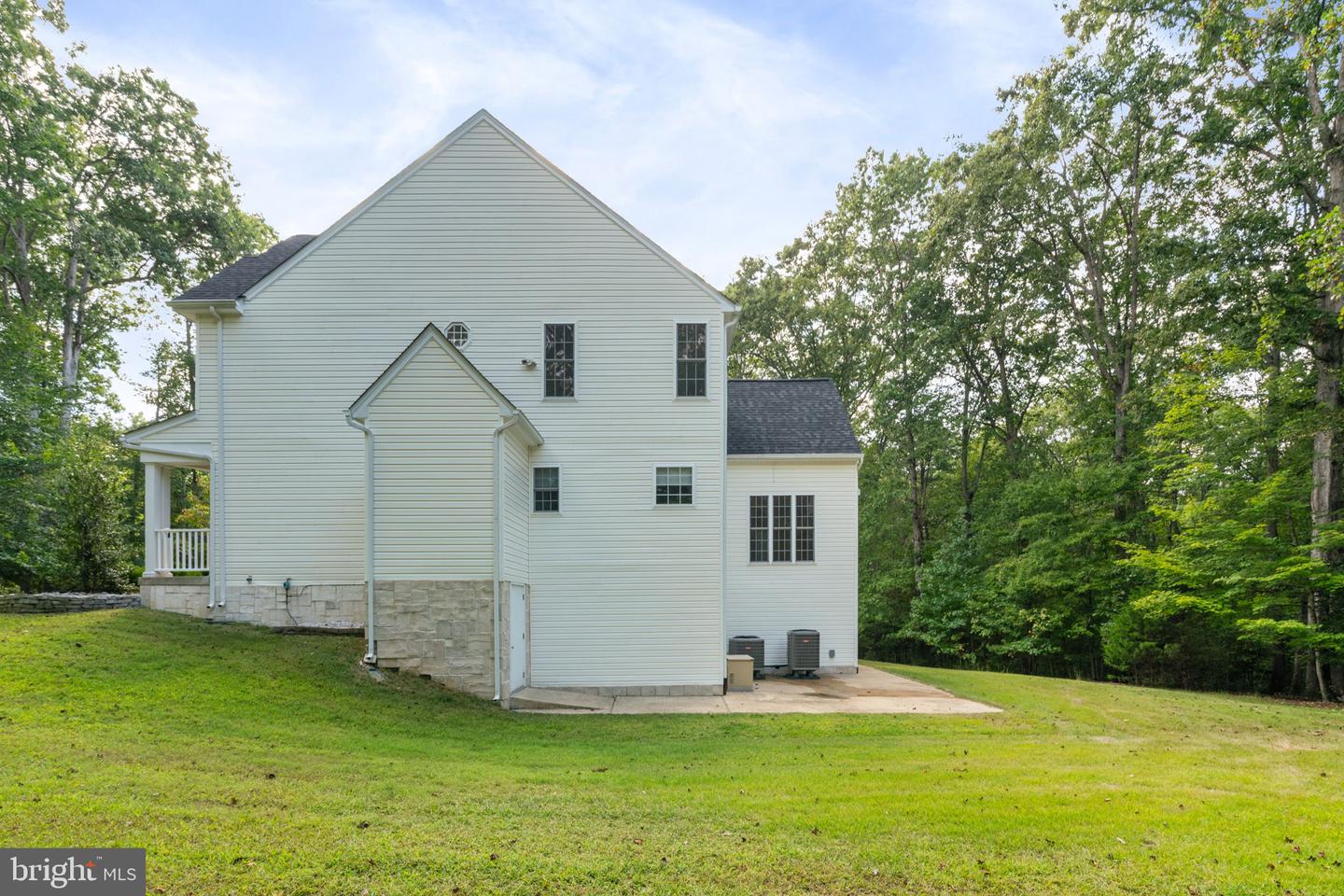 13031 DAHLIA LN, FREDERICKSBURG, Virginia 22407, 5 Bedrooms Bedrooms, ,4 BathroomsBathrooms,Residential,For sale,13031 DAHLIA LN,VASP2036604 MLS # VASP2036604