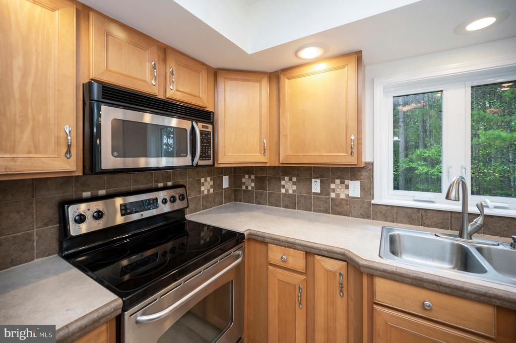 8410 SHIRLEY RD, UNIONVILLE, Virginia 22567, 4 Bedrooms Bedrooms, ,3 BathroomsBathrooms,Residential,8410 SHIRLEY RD,VASP2036602 MLS # VASP2036602
