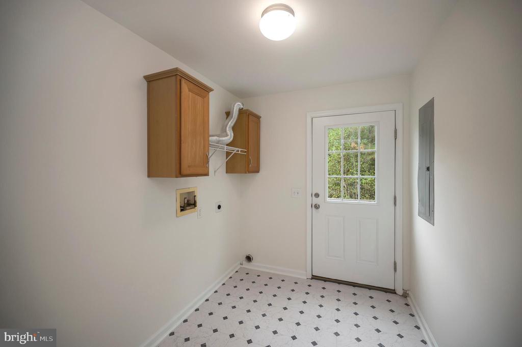 8410 SHIRLEY RD, UNIONVILLE, Virginia 22567, 4 Bedrooms Bedrooms, ,3 BathroomsBathrooms,Residential,8410 SHIRLEY RD,VASP2036602 MLS # VASP2036602