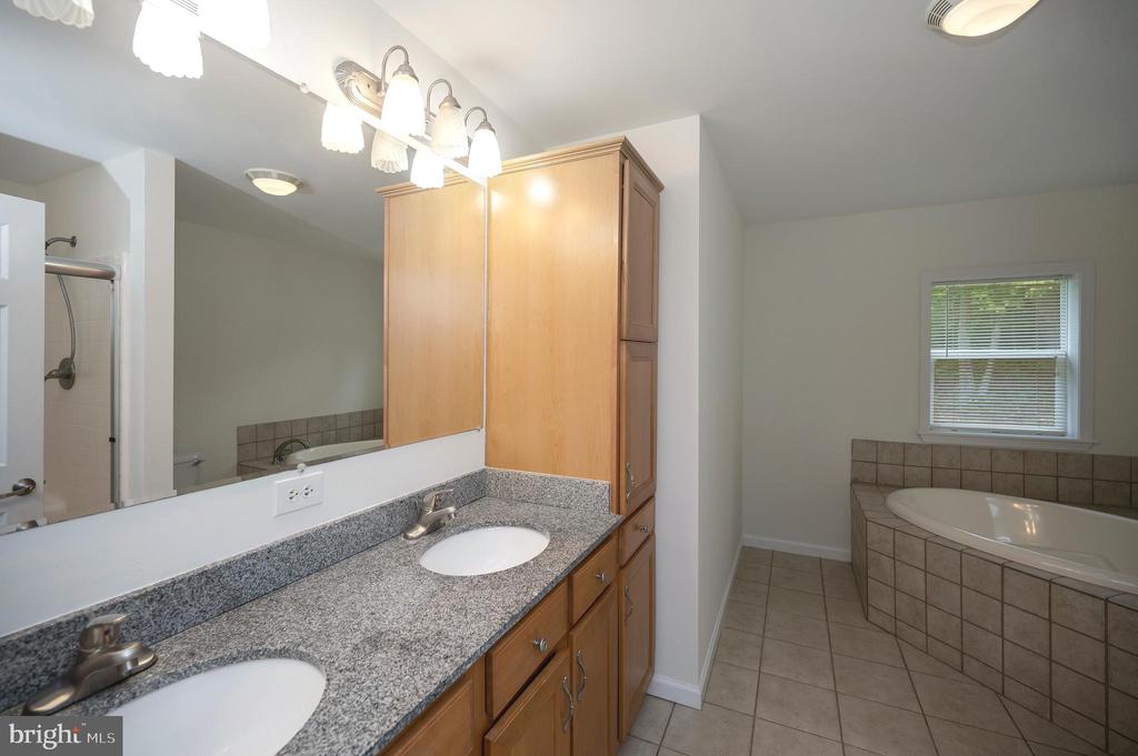 8410 SHIRLEY RD, UNIONVILLE, Virginia 22567, 4 Bedrooms Bedrooms, ,3 BathroomsBathrooms,Residential,8410 SHIRLEY RD,VASP2036602 MLS # VASP2036602