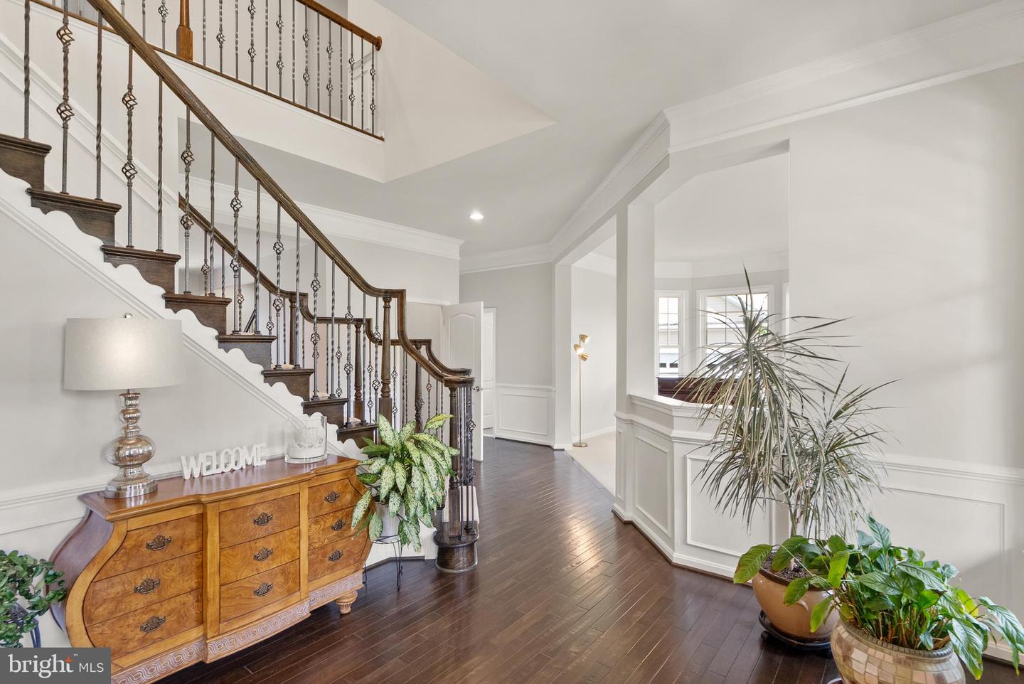41960 BARNSDALE VIEW CT, ASHBURN, Virginia 20148, 6 Bedrooms Bedrooms, ,6 BathroomsBathrooms,Residential,For sale,41960 BARNSDALE VIEW CT,VALO2108046 MLS # VALO2108046