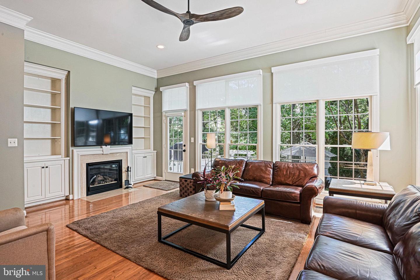 3831 FARRCROFT DR, FAIRFAX, Virginia 22030, 4 Bedrooms Bedrooms, ,4 BathroomsBathrooms,Residential,For sale,3831 FARRCROFT DR,VAFC2007124 MLS # VAFC2007124