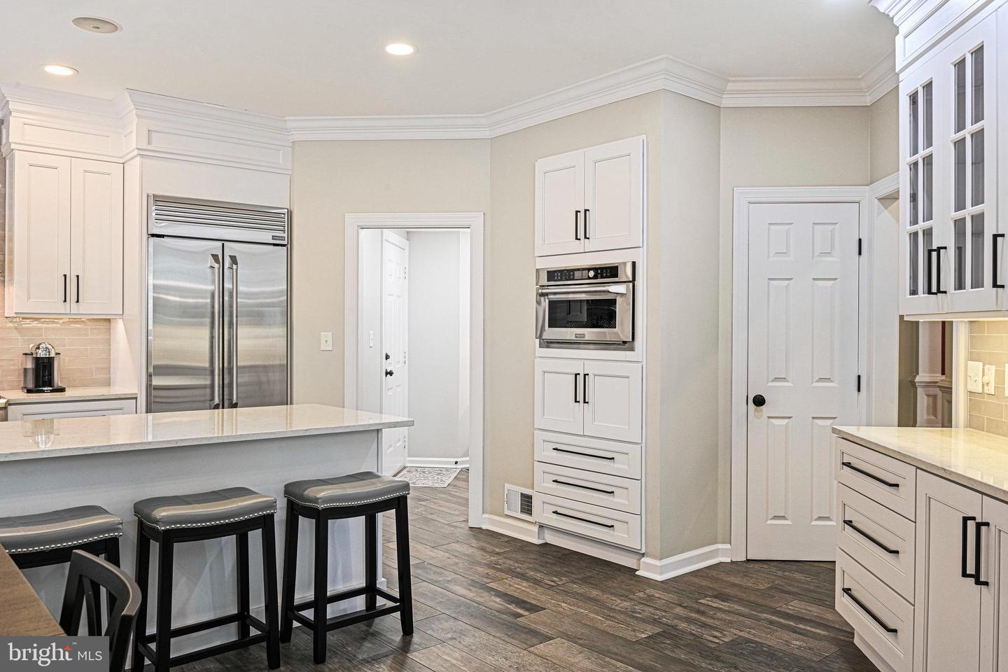 3831 FARRCROFT DR, FAIRFAX, Virginia 22030, 4 Bedrooms Bedrooms, ,4 BathroomsBathrooms,Residential,For sale,3831 FARRCROFT DR,VAFC2007124 MLS # VAFC2007124