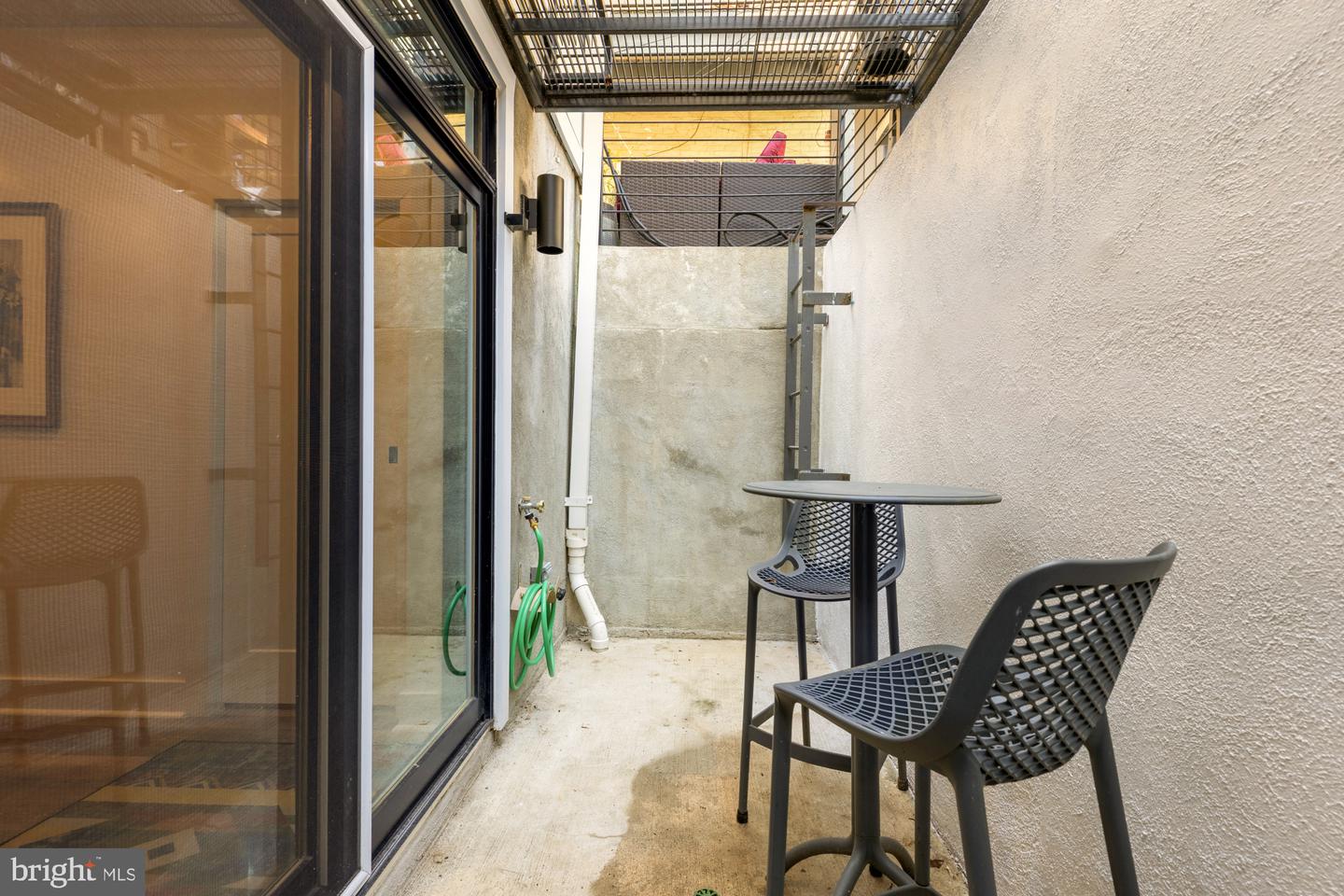 81 U ST NW #A, WASHINGTON, District Of Columbia 20001, 3 Bedrooms Bedrooms, ,3 BathroomsBathrooms,Residential,For sale,81 U ST NW #A,DCDC2225152 MLS # DCDC2225152
