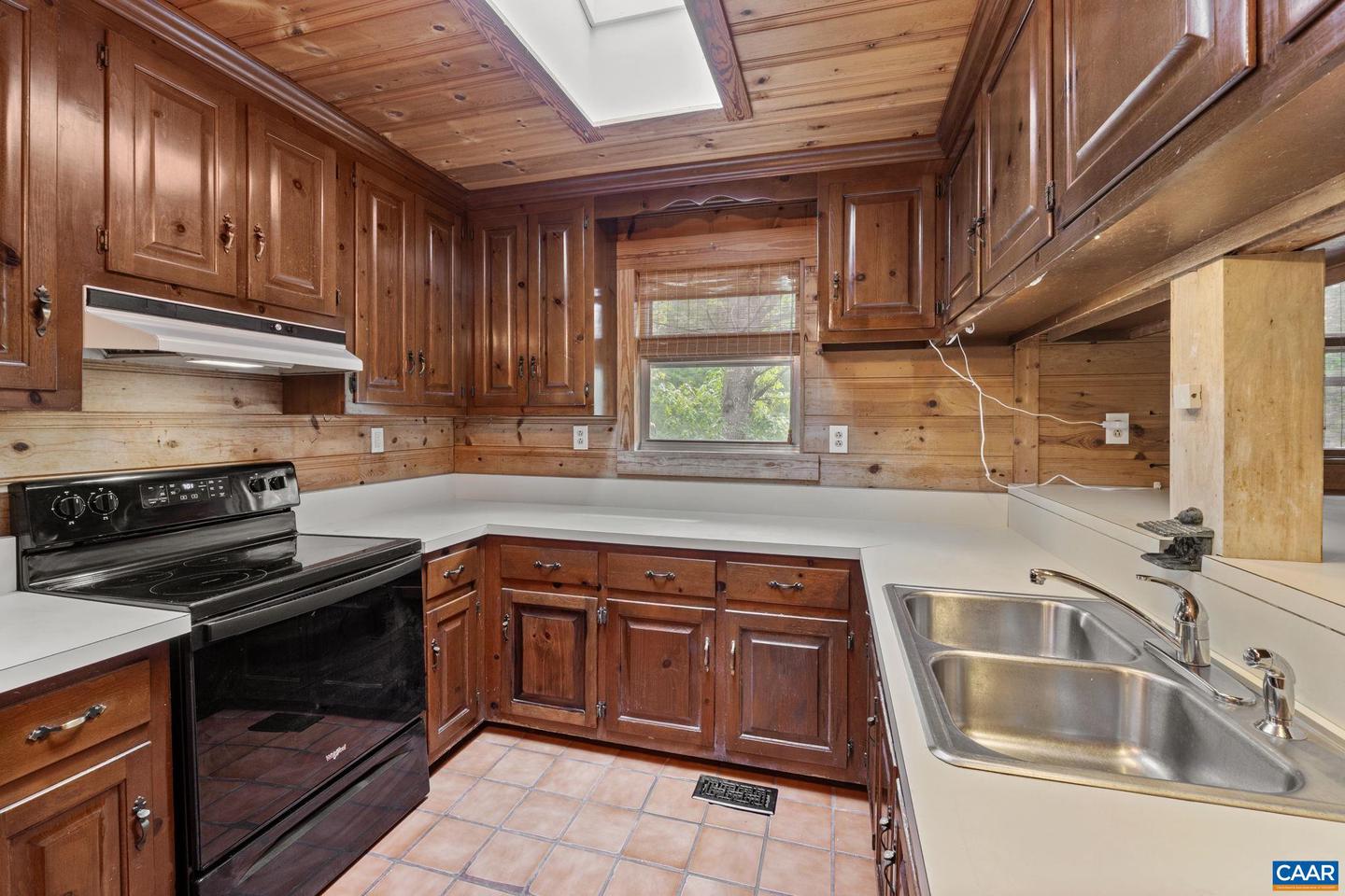 345 WALNUT SHADE RD, LOUISA, Virginia 23093, 2 Bedrooms Bedrooms, ,2 BathroomsBathrooms,Residential,For sale,345 WALNUT SHADE RD,669585 MLS # 669585