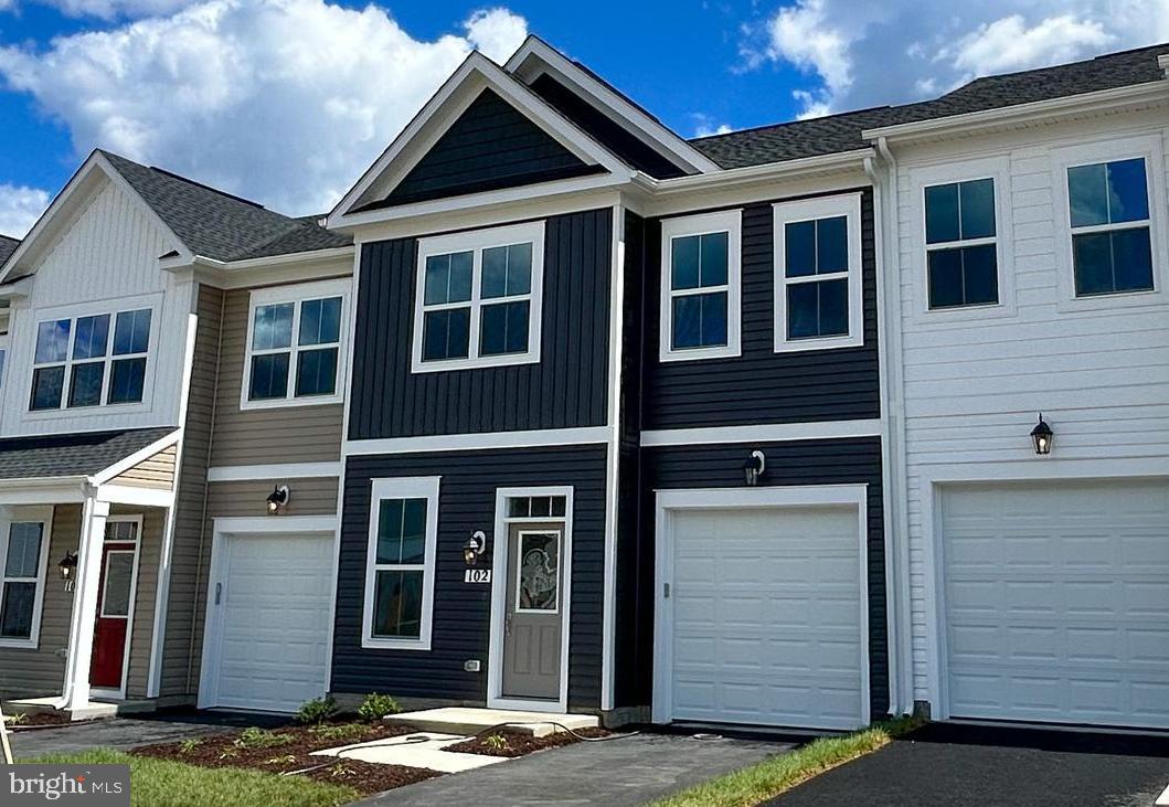102 HEIRLOOM, WINCHESTER, Virginia 22603, 3 Bedrooms Bedrooms, ,2 BathroomsBathrooms,Residential,For sale,102 HEIRLOOM,VAFV2037174 MLS # VAFV2037174