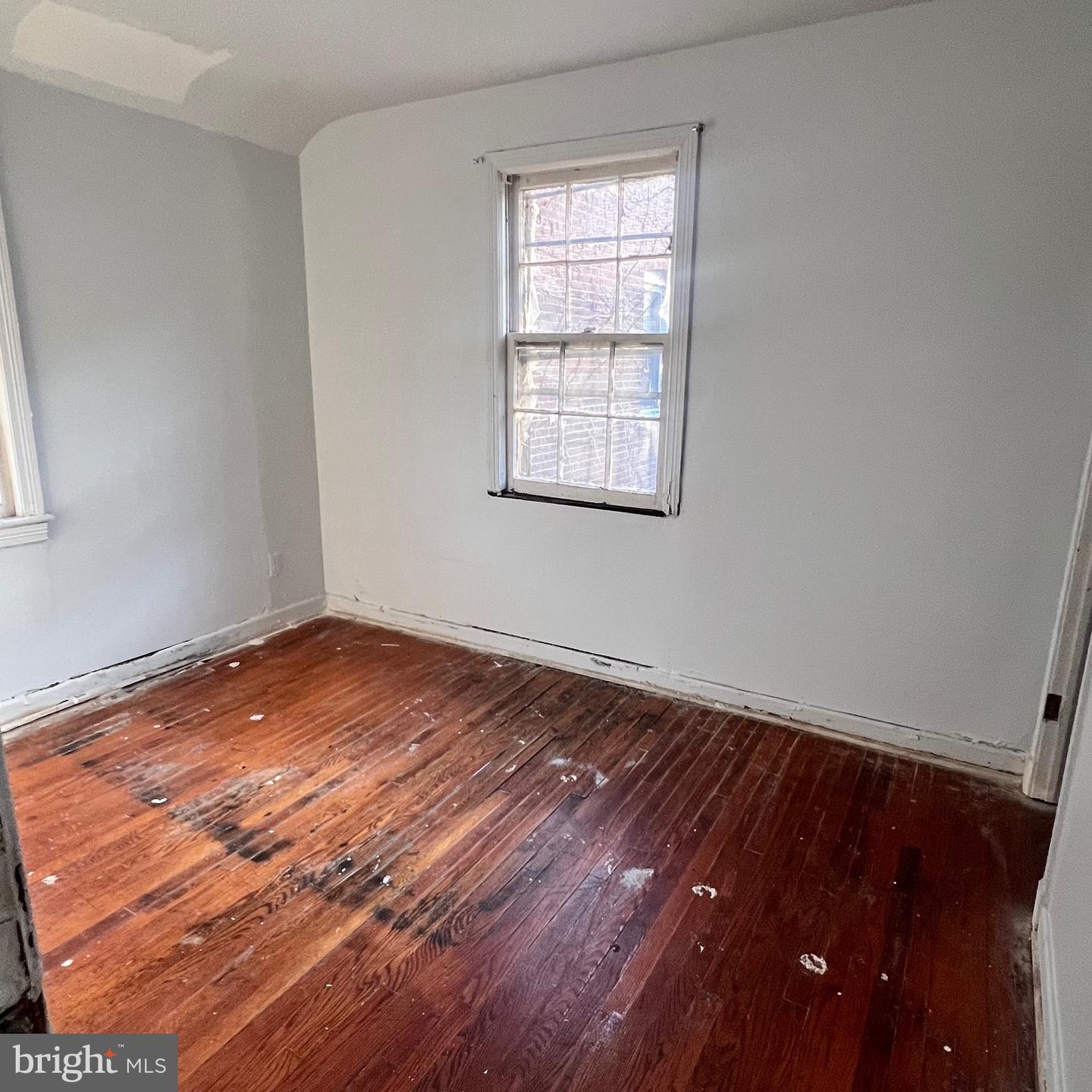 WASHINGTON, District Of Columbia 20032, 5 Bedrooms Bedrooms, ,1 BathroomBathrooms,Residential,For sale,DCDC2225174 MLS # DCDC2225174