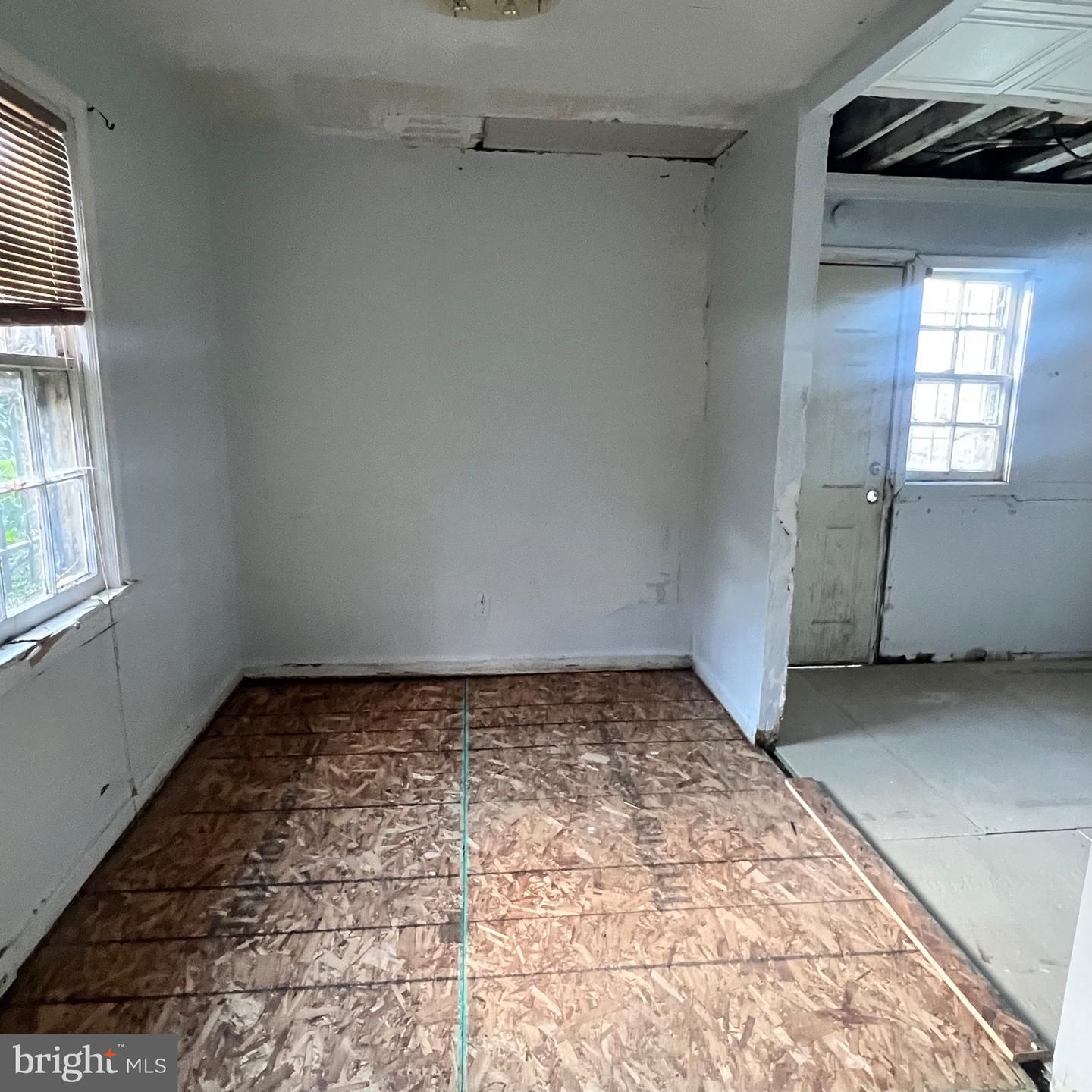 WASHINGTON, District Of Columbia 20032, 5 Bedrooms Bedrooms, ,1 BathroomBathrooms,Residential,For sale,DCDC2225174 MLS # DCDC2225174