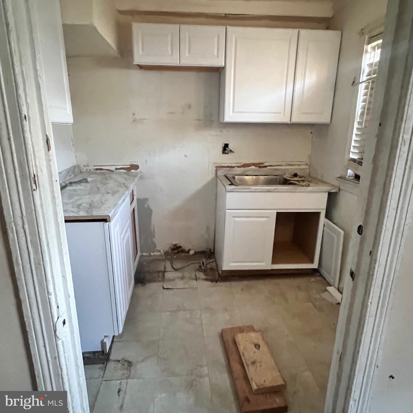 WASHINGTON, District Of Columbia 20032, 5 Bedrooms Bedrooms, ,1 BathroomBathrooms,Residential,For sale,DCDC2225174 MLS # DCDC2225174