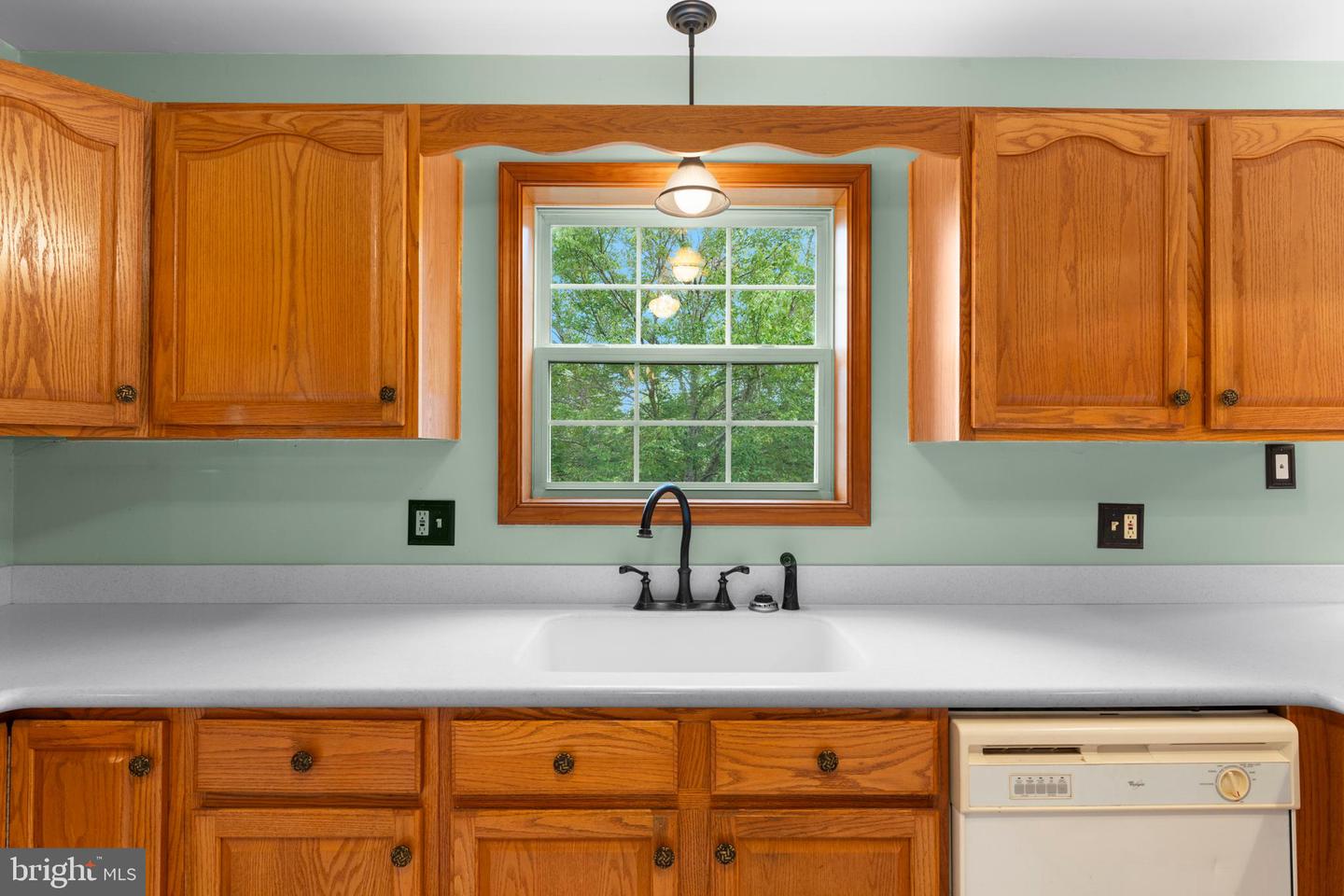 16371 QUAIL RIDGE DR, AMISSVILLE, Virginia 20106, 3 Bedrooms Bedrooms, ,2 BathroomsBathrooms,Residential,For sale,16371 QUAIL RIDGE DR,VACU2008634 MLS # VACU2008634