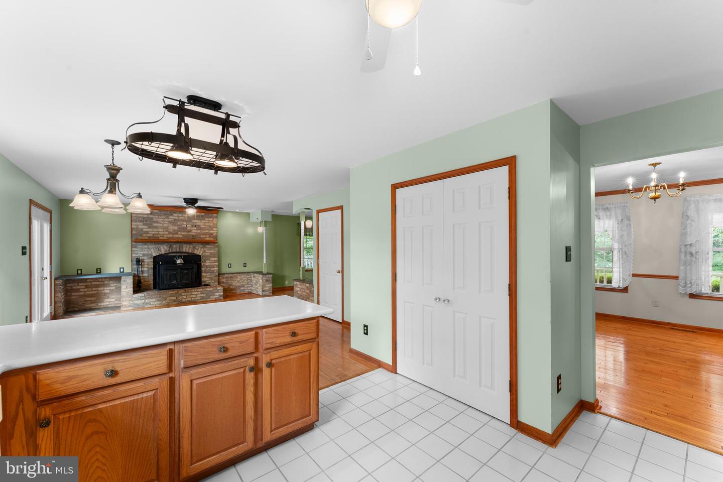 16371 QUAIL RIDGE DR, AMISSVILLE, Virginia 20106, 3 Bedrooms Bedrooms, ,2 BathroomsBathrooms,Residential,For sale,16371 QUAIL RIDGE DR,VACU2008634 MLS # VACU2008634