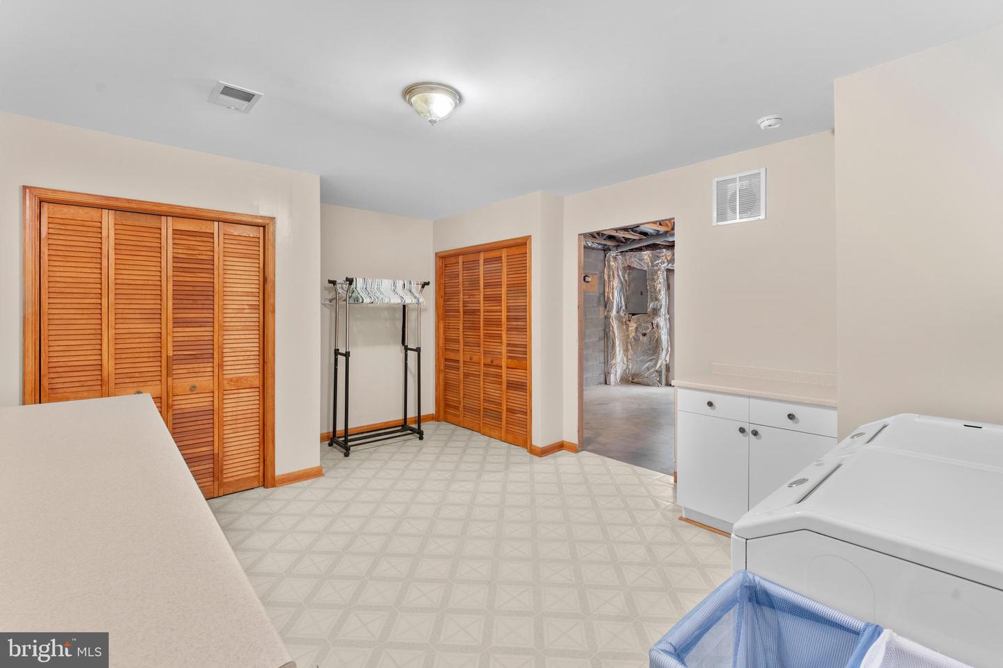 16371 QUAIL RIDGE DR, AMISSVILLE, Virginia 20106, 3 Bedrooms Bedrooms, ,2 BathroomsBathrooms,Residential,For sale,16371 QUAIL RIDGE DR,VACU2008634 MLS # VACU2008634
