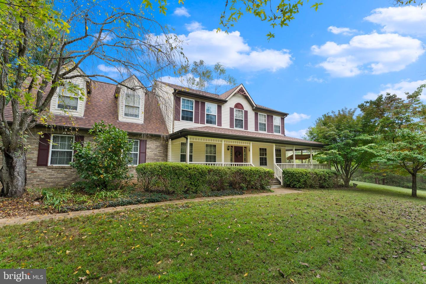 16371 QUAIL RIDGE DR, AMISSVILLE, Virginia 20106, 3 Bedrooms Bedrooms, ,2 BathroomsBathrooms,Residential,For sale,16371 QUAIL RIDGE DR,VACU2008634 MLS # VACU2008634