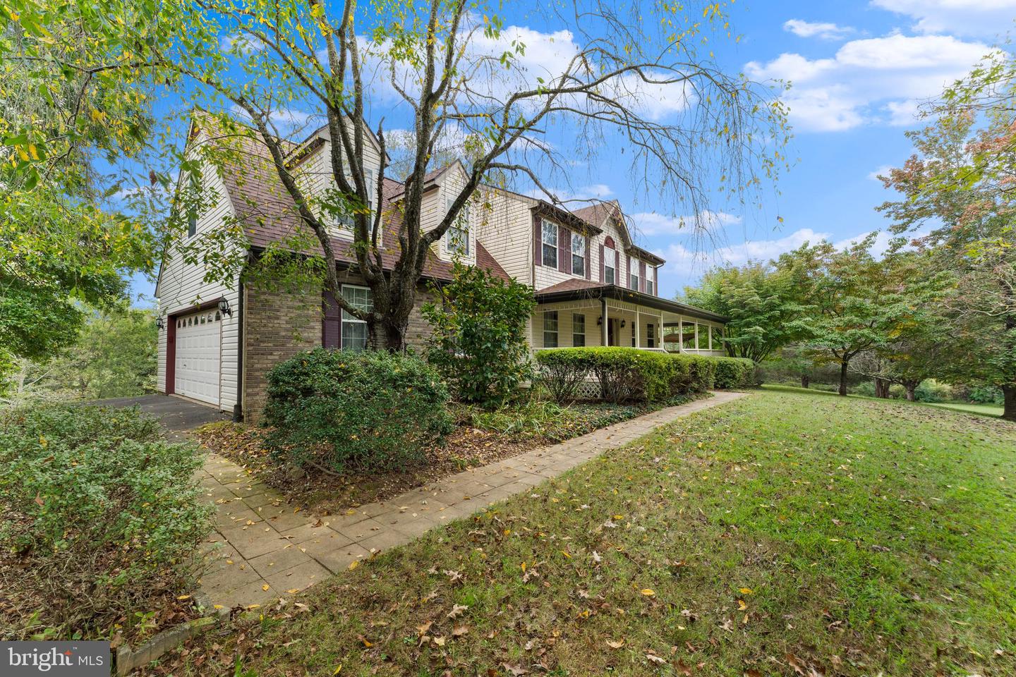 16371 QUAIL RIDGE DR, AMISSVILLE, Virginia 20106, 3 Bedrooms Bedrooms, ,2 BathroomsBathrooms,Residential,For sale,16371 QUAIL RIDGE DR,VACU2008634 MLS # VACU2008634