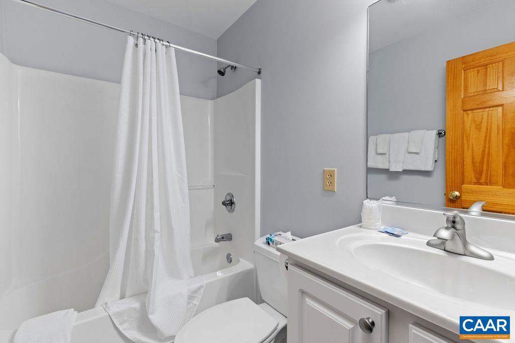 30 STONY COVE LN, WINTERGREEN, Virginia 22967, 3 Bedrooms Bedrooms, ,3 BathroomsBathrooms,Residential,For sale,30 STONY COVE LN,662906 MLS # 662906