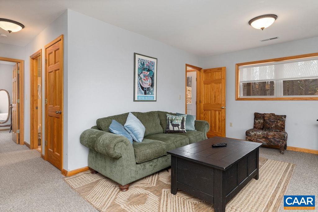 30 STONY COVE LN, WINTERGREEN, Virginia 22967, 3 Bedrooms Bedrooms, ,3 BathroomsBathrooms,Residential,For sale,30 STONY COVE LN,662906 MLS # 662906