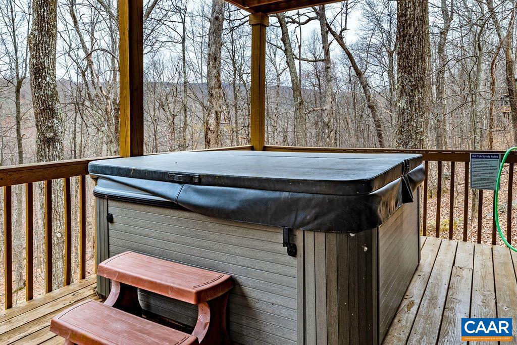 30 STONY COVE LN, WINTERGREEN, Virginia 22967, 3 Bedrooms Bedrooms, ,3 BathroomsBathrooms,Residential,For sale,30 STONY COVE LN,662906 MLS # 662906