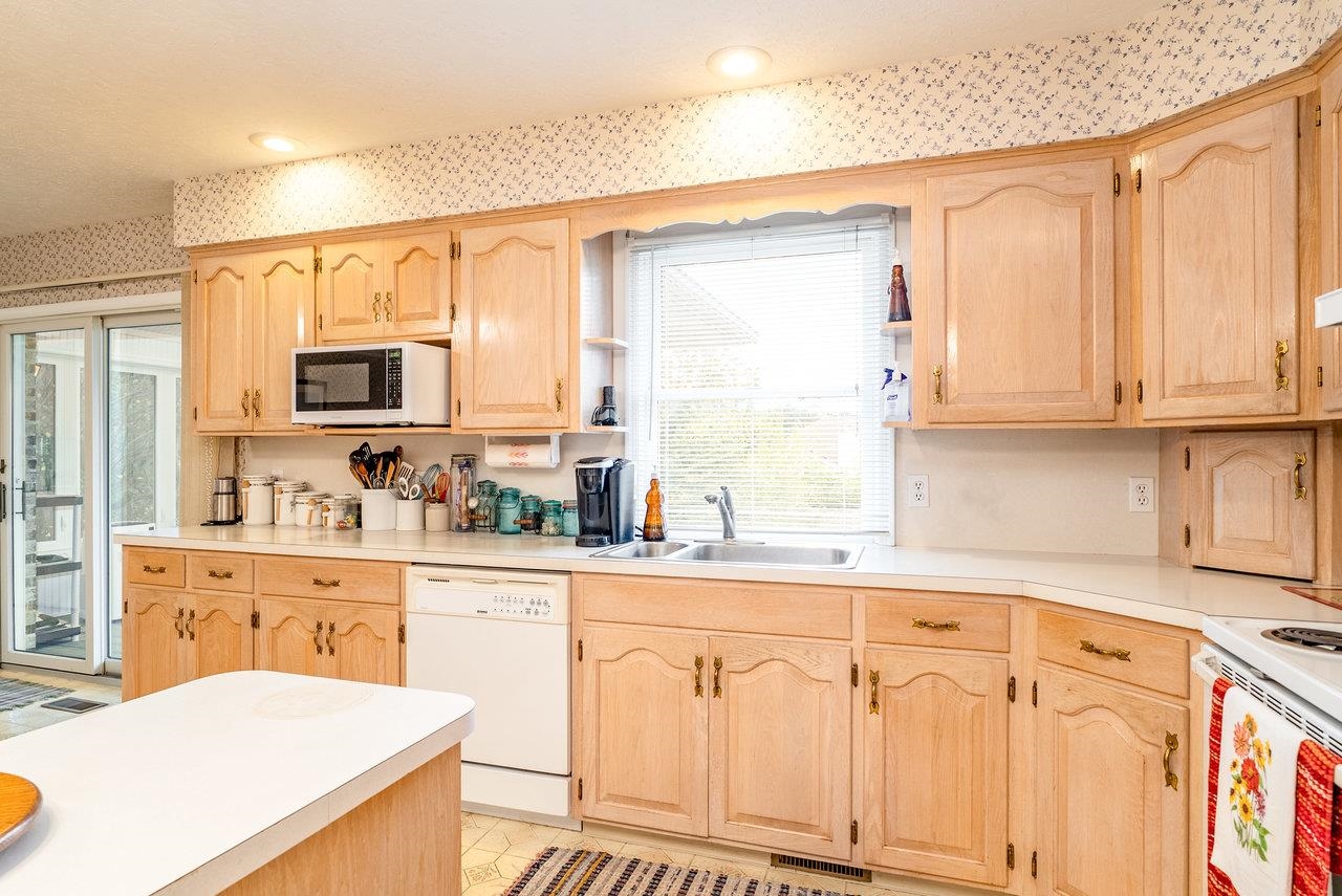 3346 REDBUD LN, HARRISONBURG, Virginia 22801, 5 Bedrooms Bedrooms, ,3 BathroomsBathrooms,Residential,3346 REDBUD LN,669608 MLS # 669608