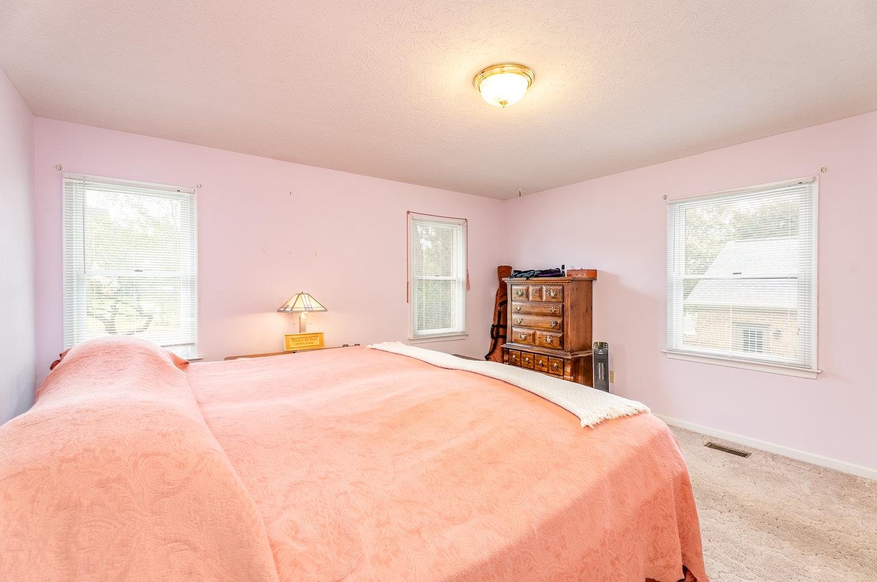 3346 REDBUD LN, HARRISONBURG, Virginia 22801, 5 Bedrooms Bedrooms, ,3 BathroomsBathrooms,Residential,3346 REDBUD LN,669608 MLS # 669608