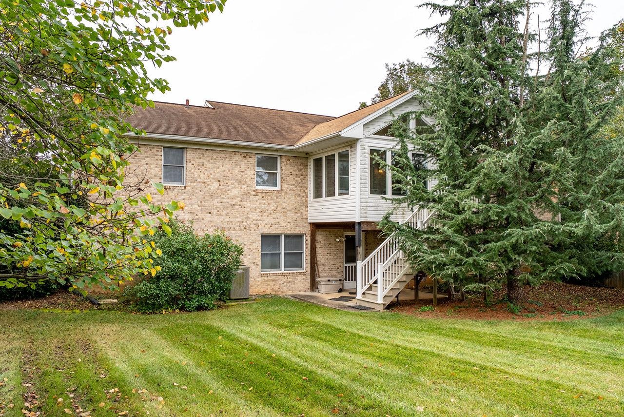 3346 REDBUD LN, HARRISONBURG, Virginia 22801, 5 Bedrooms Bedrooms, ,3 BathroomsBathrooms,Residential,3346 REDBUD LN,669608 MLS # 669608