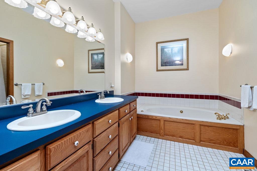 1228 LAUREL SPRINGS DR, WINTERGREEN RESORT, Virginia 22967, 5 Bedrooms Bedrooms, ,2 BathroomsBathrooms,Residential,1228 LAUREL SPRINGS DR,669613 MLS # 669613