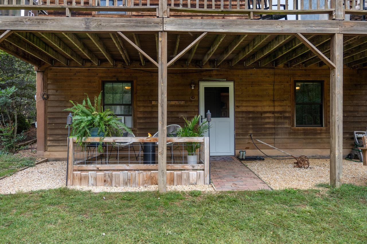 4679 MOUNTAIN FARM RD, ELKTON, Virginia 22827, 3 Bedrooms Bedrooms, ,2 BathroomsBathrooms,Residential,4679 MOUNTAIN FARM RD,669615 MLS # 669615