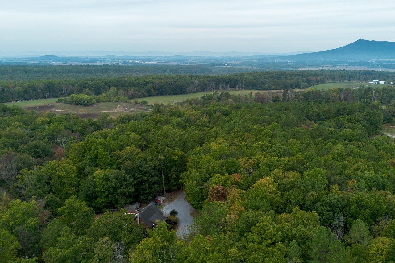 4679 MOUNTAIN FARM RD, ELKTON, Virginia 22827, 3 Bedrooms Bedrooms, ,2 BathroomsBathrooms,Residential,4679 MOUNTAIN FARM RD,669615 MLS # 669615