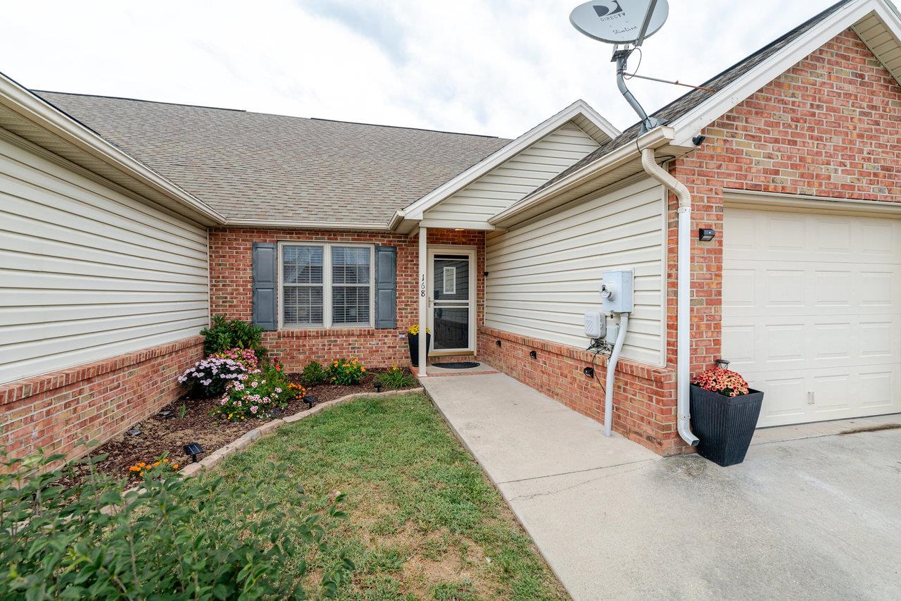168 ALGER LN, BROADWAY, Virginia 22815, 3 Bedrooms Bedrooms, ,2 BathroomsBathrooms,Residential,168 ALGER LN,669616 MLS # 669616